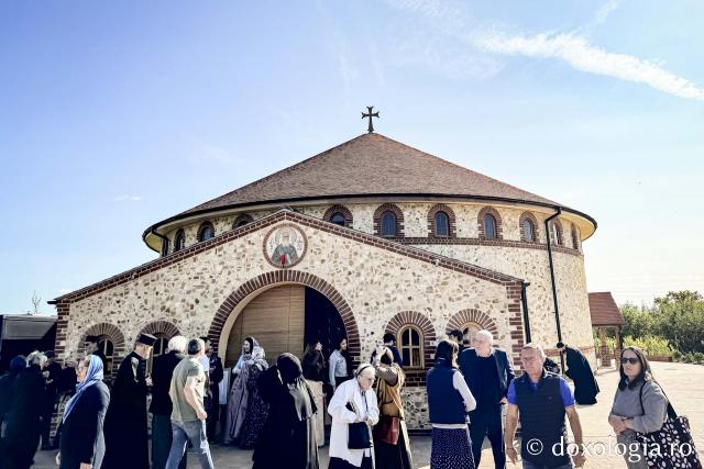 Mănăstirea Sfântul Ioan Botezătorul din Essex, Anglia