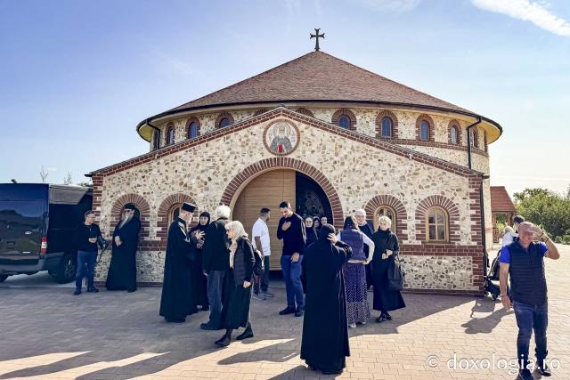 Mănăstirea Sfântul Ioan Botezătorul din Essex, Anglia