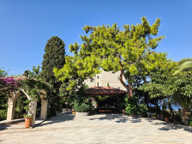 Mănăstirea „Buna Vestire” din Patmos, ctitoria Sfântului Amfilohie Makris