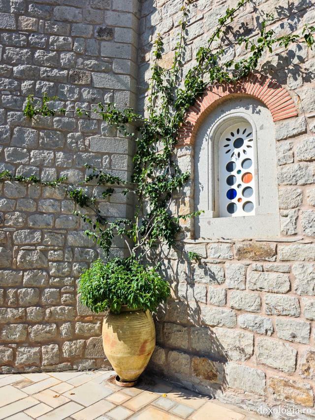 Mănăstirea „Buna Vestire” din Patmos, ctitoria Sfântului Amfilohie Makris