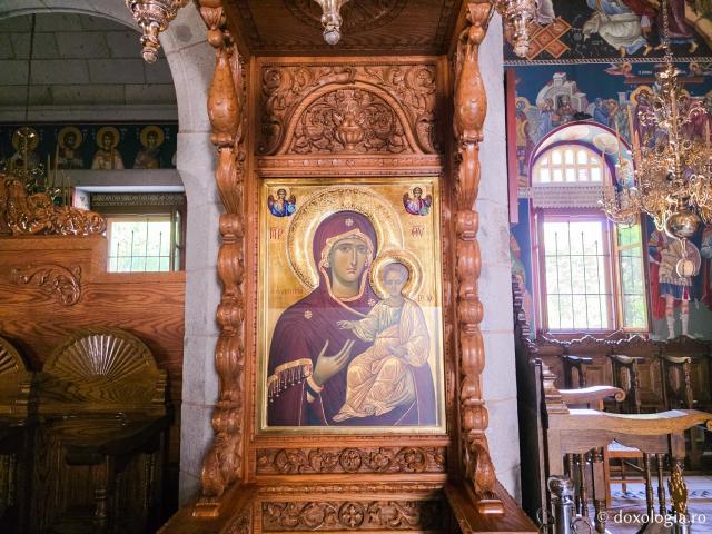 Mănăstirea „Buna Vestire” din Patmos, ctitoria Sfântului Amfilohie Makris