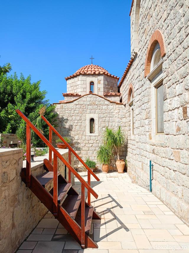 Mănăstirea „Buna Vestire” din Patmos, ctitoria Sfântului Amfilohie Makris