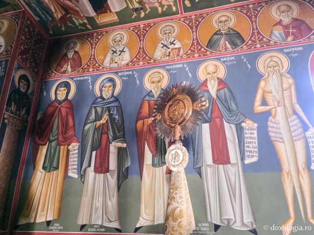 Biserica „Panaghia Diasozousa” din Patmos – locașul ce deține o frumoasă icoană făcătoare de minuni a Maicii Domnului