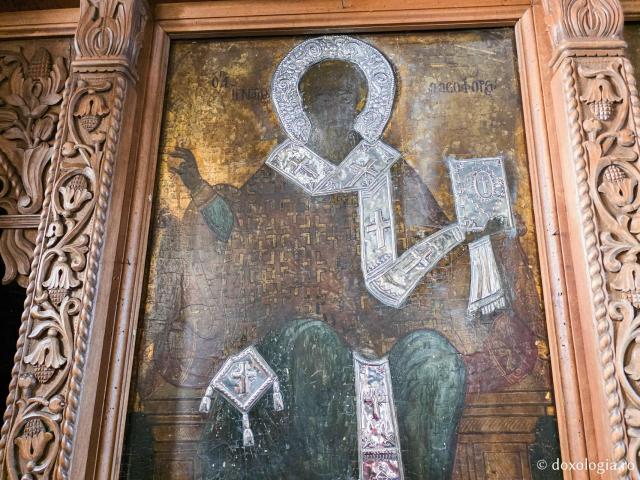 Biserica „Panaghia Diasozousa” din Patmos – locașul ce deține o frumoasă icoană făcătoare de minuni a Maicii Domnului