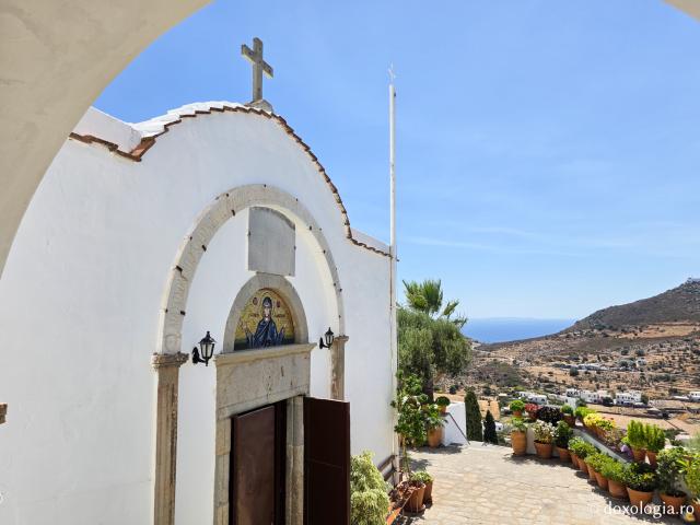 Biserica „Panaghia Diasozousa” din Patmos – locașul ce deține o frumoasă icoană făcătoare de minuni a Maicii Domnului