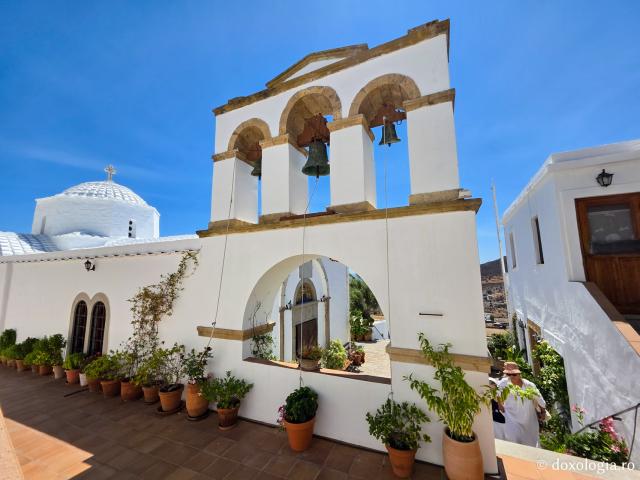 Biserica „Panaghia Diasozousa” din Patmos – locașul ce deține o frumoasă icoană făcătoare de minuni a Maicii Domnului