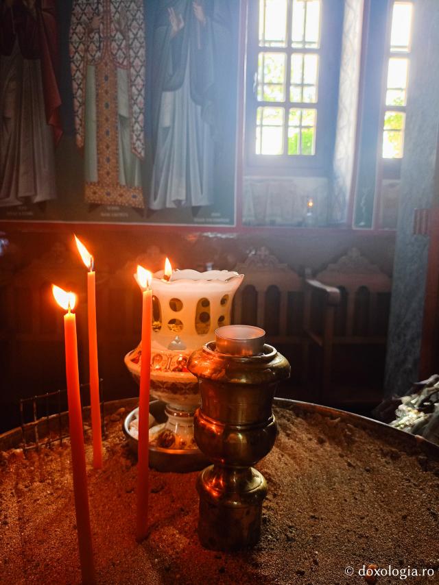 Biserica „Panaghia Diasozousa” din Patmos – locașul ce deține o frumoasă icoană făcătoare de minuni a Maicii Domnului