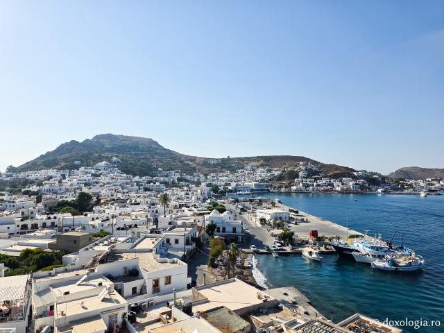 Paraclisul închinat Sfintei Mucenițe Paraschevi, bisericuța de pe stâncă din Skala, Insula Patmos