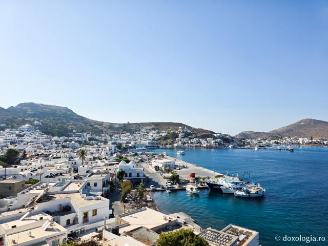 Paraclisul închinat Sfintei Mucenițe Paraschevi, bisericuța de pe stâncă din Skala, Insula Patmos