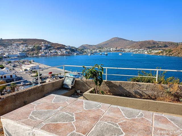 Paraclisul închinat Sfintei Mucenițe Paraschevi, bisericuța de pe stâncă din Skala, Insula Patmos