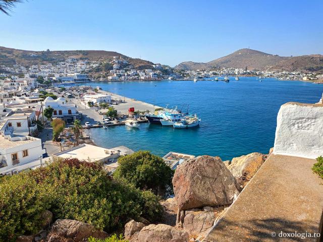 Paraclisul închinat Sfintei Mucenițe Paraschevi, bisericuța de pe stâncă din Skala, Insula Patmos