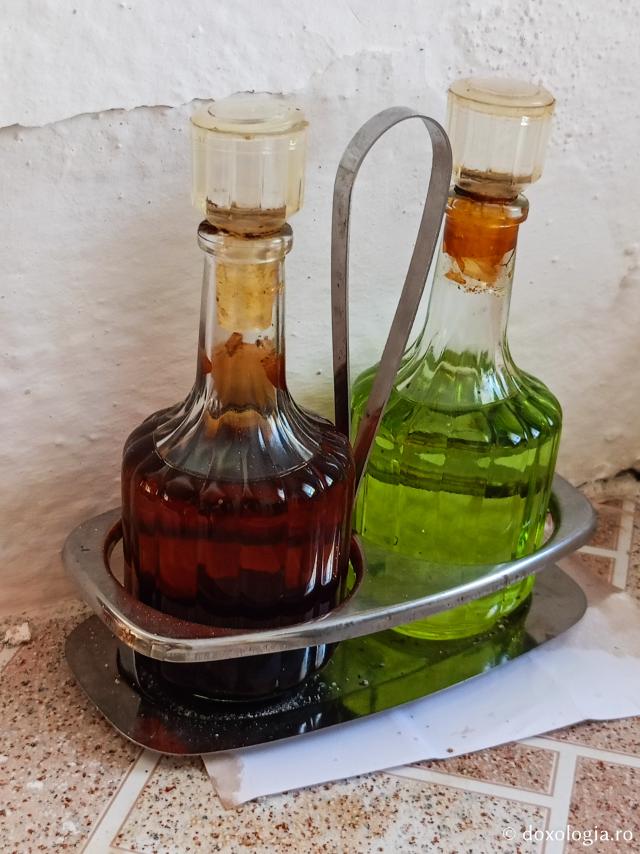 Paraclisul închinat Sfintei Mucenițe Paraschevi, bisericuța de pe stâncă din Skala, Insula Patmos
