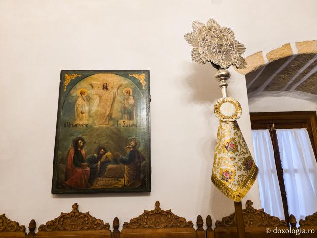 Moment de tihnă la biserica închinată Sfântului Mucenic Foca din Patmos