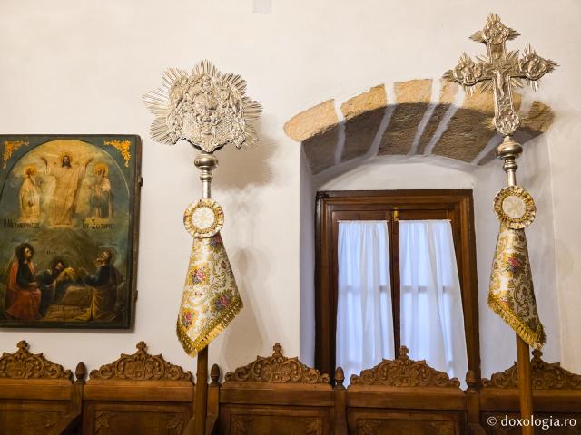 Moment de tihnă la biserica închinată Sfântului Mucenic Foca din Patmos