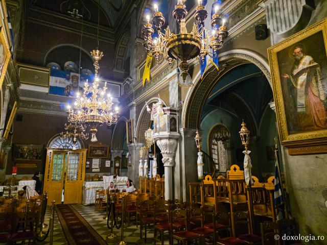 Biserica „Sfântul Ierarh Nicolae” – locașul impunător cu vedere spre portul din Insula Kalymnos