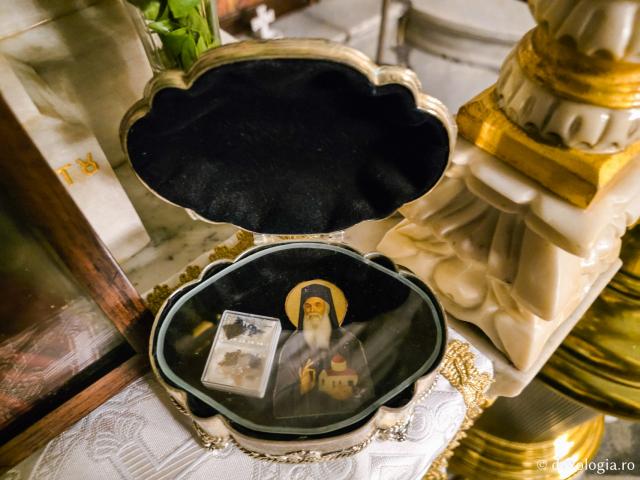 Biserica „Sfântul Ierarh Nicolae” – locașul impunător cu vedere spre portul din Insula Kalymnos