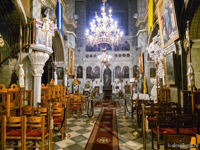 Biserica „Sfântul Ierarh Nicolae” – locașul impunător cu vedere spre portul din Insula Kalymnos