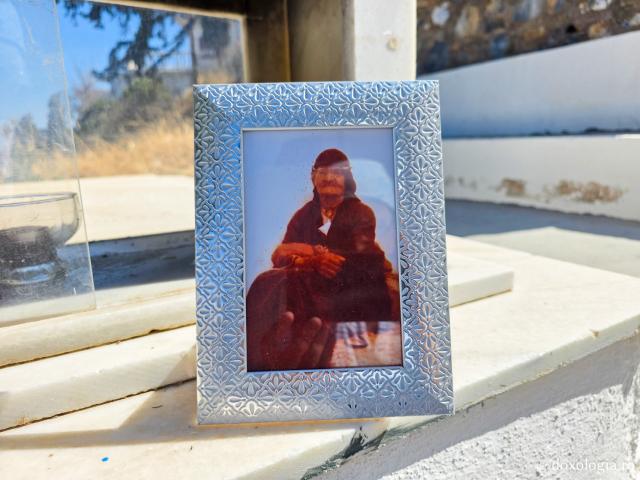 Pași de pelerin la capela închinată Sfintei Cruci din Pothia, capitala Insulei Kalymnos