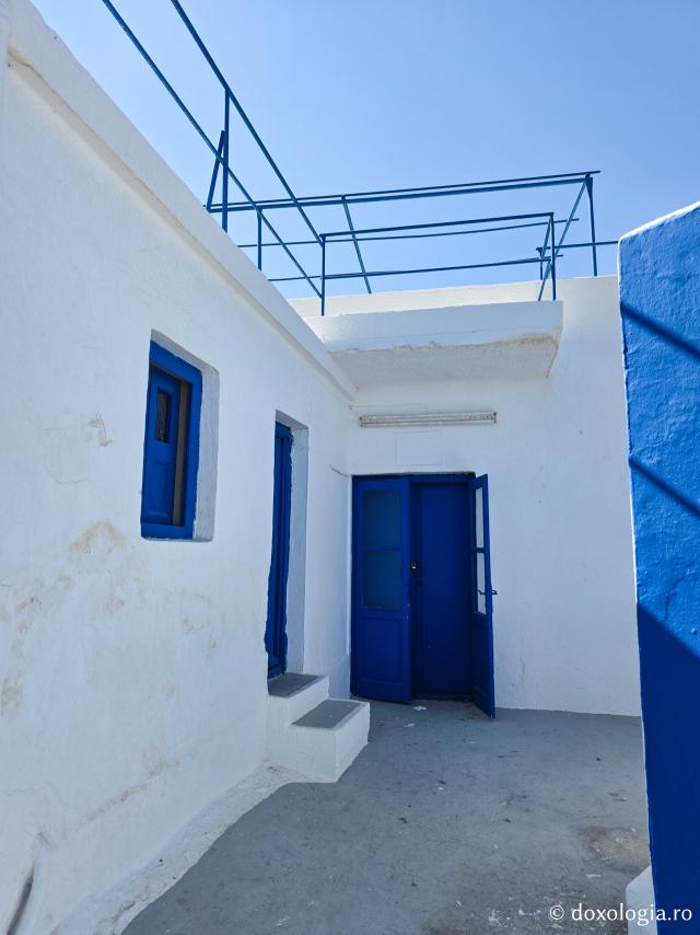 Pași de pelerin la capela închinată Sfintei Cruci din Pothia, capitala Insulei Kalymnos