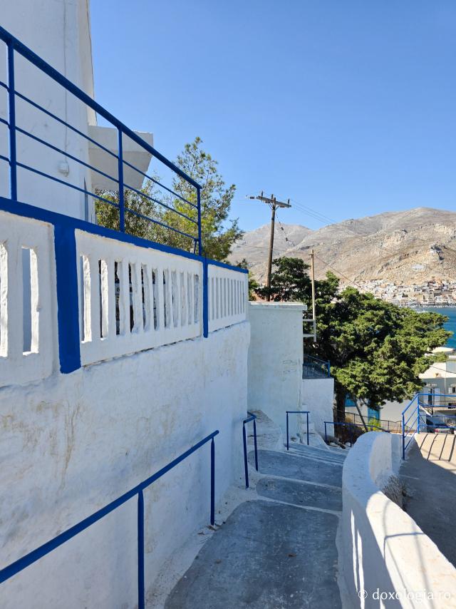 Pași de pelerin la capela închinată Sfintei Cruci din Pothia, capitala Insulei Kalymnos