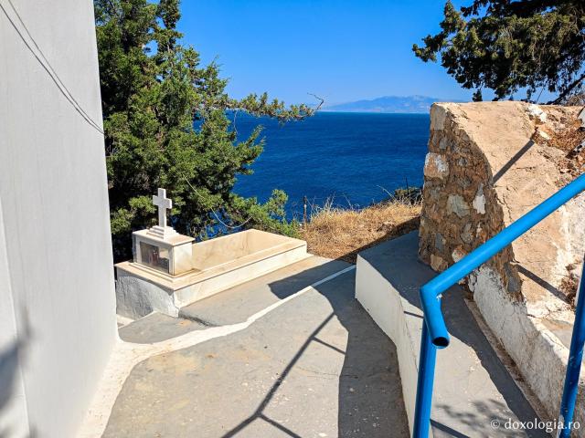 Pași de pelerin la capela închinată Sfintei Cruci din Pothia, capitala Insulei Kalymnos