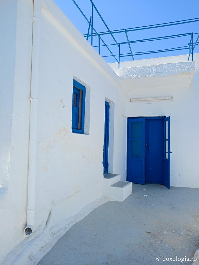 Pași de pelerin la capela închinată Sfintei Cruci din Pothia, capitala Insulei Kalymnos