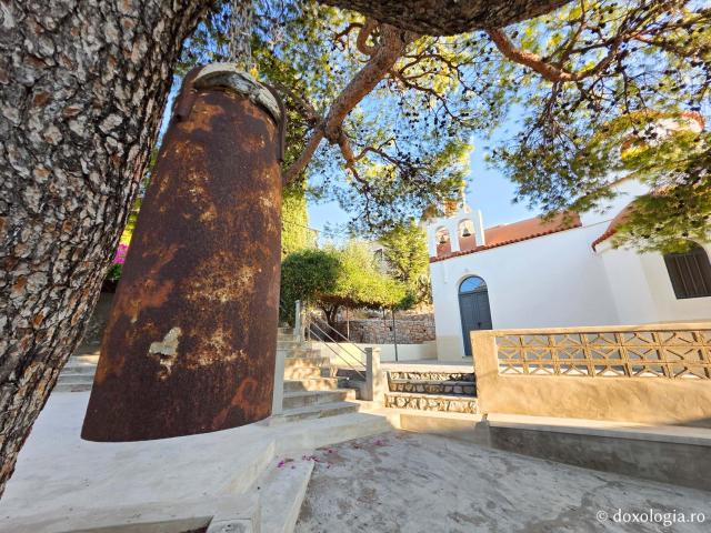  Copacul Sfântului Cuvios Sava cel Nou din Kalymnos