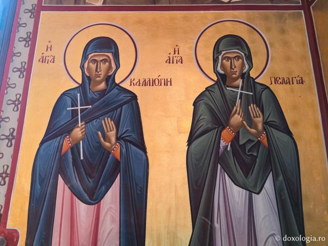 Clipe de răgaz în fața frescelor din biserica principală a Mănăstirii Sfântului Cuvios Sava cel Nou din Kalymnos