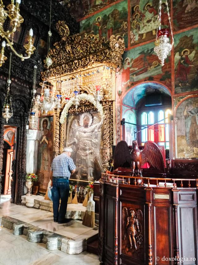 Icoana făcătoare de minuni a Sfântului Arhanghel Mihail Panormitul din Insula Symi