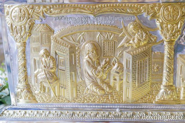 Racla cu moaștele Sfântului Cuvios Mărturisitor Sofian de la Antim / Foto: pr. Silviu Cluci Racla cu moaștele Sfântului Cuvios Mărturisitor Sofian de la Antim