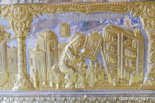 Racla cu moaștele Sfântului Cuvios Mărturisitor Sofian de la Antim / Foto: pr. Silviu Cluci Racla cu moaștele Sfântului Cuvios Mărturisitor Sofian de la Antim