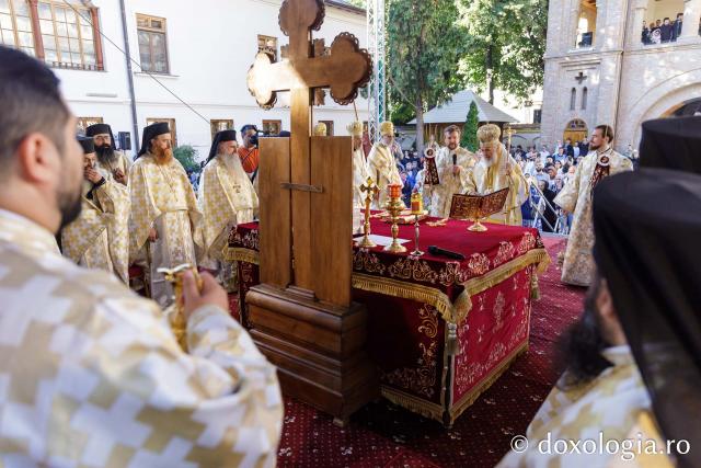 Sfânta Liturghie de la Proclamarea Canonizării Sfântului Cuvios Mărturisitor Sofian de la Antim