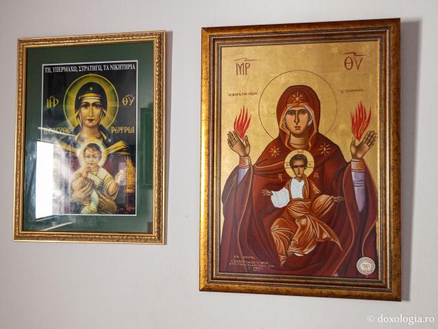 Pași de pelerin la Mănăstirea „Panaghia Tsambika” din Rodos, mănăstirea cea veche sau „Tsambika de sus”