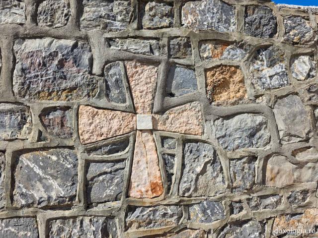 Popas duhovnicesc la Mănăstirea „Panaghia Paramythia” din Insula Rodos