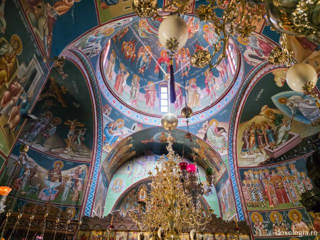 Popas duhovnicesc la Mănăstirea „Panaghia Paramythia” din Insula Rodos