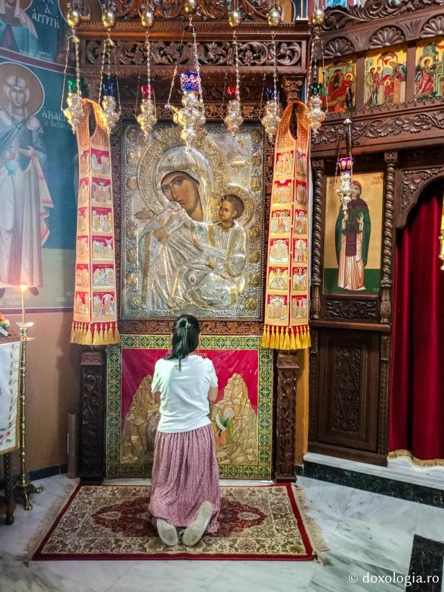 Popas duhovnicesc la Mănăstirea „Panaghia Paramythia” din Insula Rodos