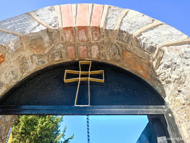 Popas duhovnicesc la Mănăstirea „Panaghia Paramythia” din Insula Rodos