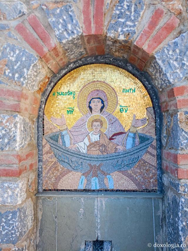 Popas duhovnicesc la Mănăstirea „Panaghia Paramythia” din Insula Rodos