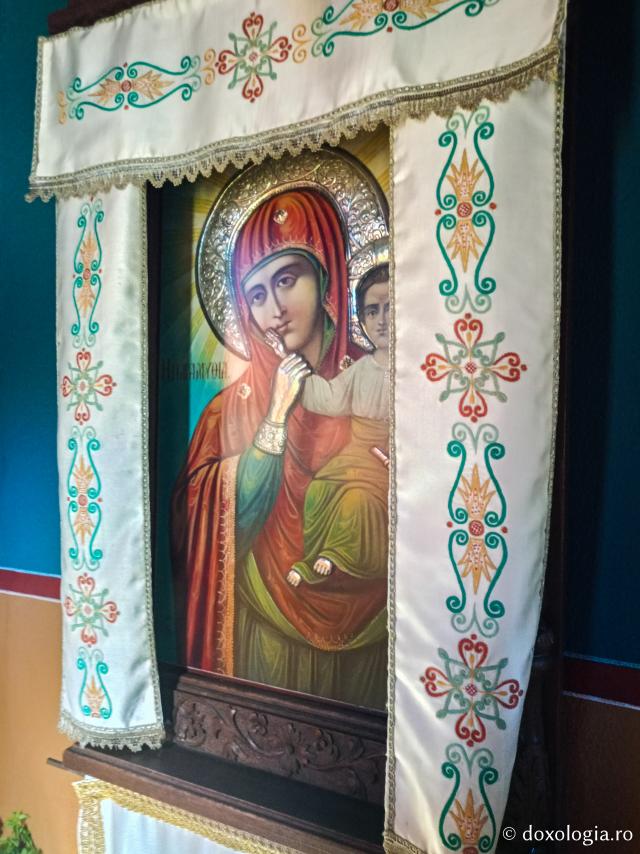 Popas duhovnicesc la Mănăstirea „Panaghia Paramythia” din Insula Rodos