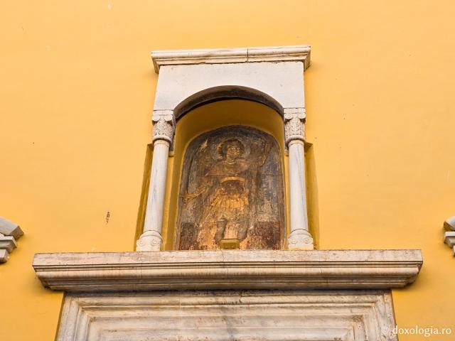 Mănăstirea „Sfântul Arhanghel Mihail” Panormiti din Insula Symi – unul dintre cele mai importante locuri de pelerinaj din Marea Egee