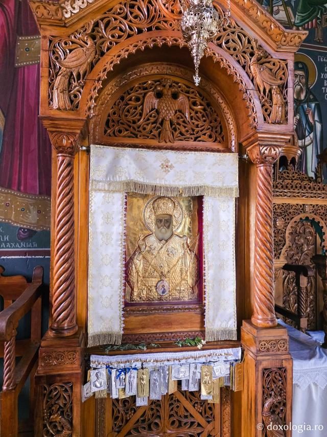 Frumusețea Mănăstirii „Sfântul Ierarh Nectarie” Kryoneri din Insula Rodos