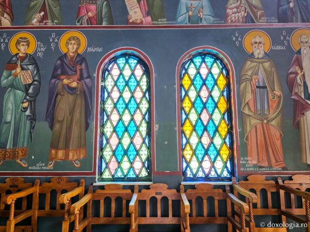 Frumusețea Mănăstirii „Sfântul Ierarh Nectarie” Kryoneri din Insula Rodos