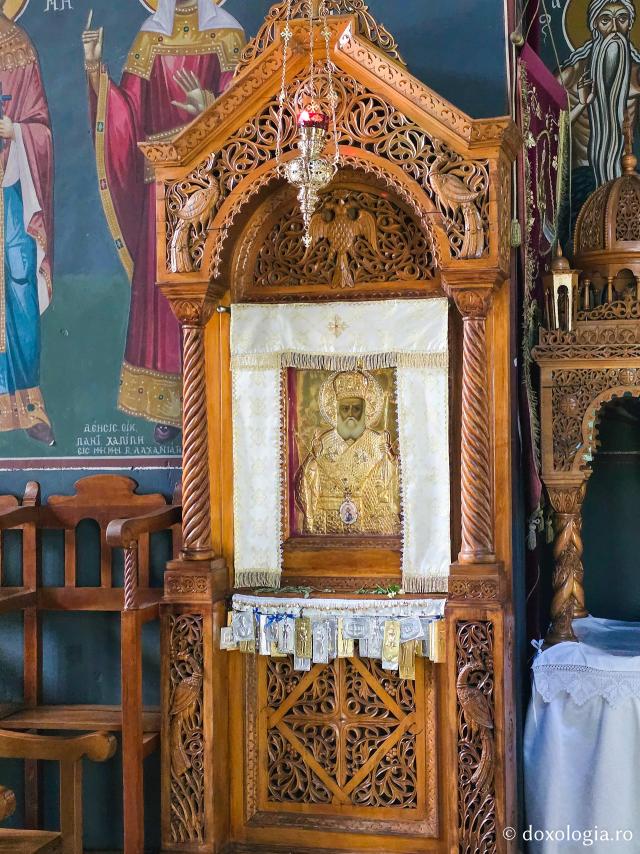 Frumusețea Mănăstirii „Sfântul Ierarh Nectarie” Kryoneri din Insula Rodos
