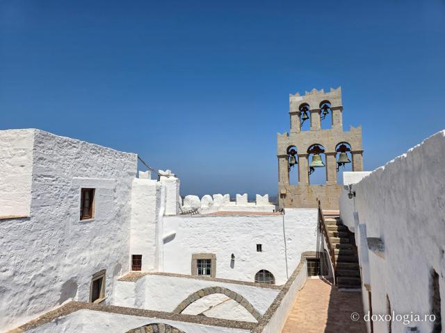 Mănăstirea „Sfântul Ioan Teologul” din Insula Patmos, considerată cea mai importantă mănăstire de la Marea Egee