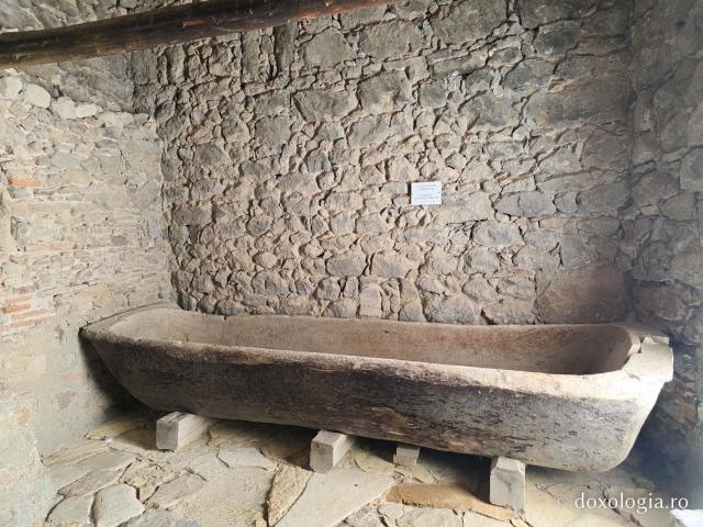 Mănăstirea „Sfântul Ioan Teologul” din Insula Patmos, considerată cea mai importantă mănăstire de la Marea Egee