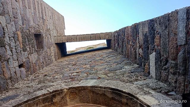 (Foto) Mănăstirea „Sfântul Ioan Teologul” din Insula Patmos, considerată cea mai importantă mănăstire de la Marea Egee