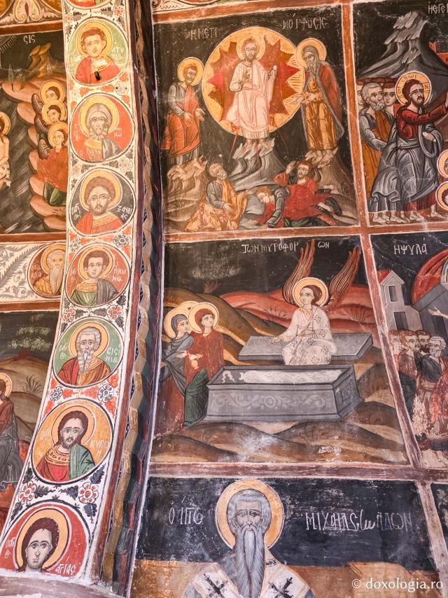 Pași de pelerin la Mănăstirea „Sfântul Arhanghel Mihail” Roukouniotis din Insula Symi