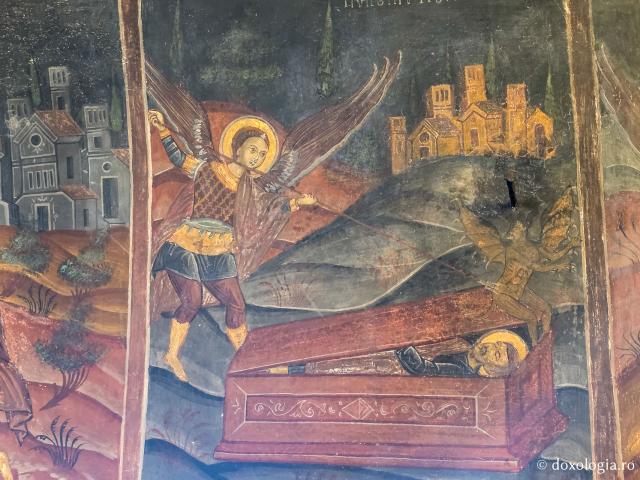 Pași de pelerin la Mănăstirea „Sfântul Arhanghel Mihail” Roukouniotis din Insula Symi