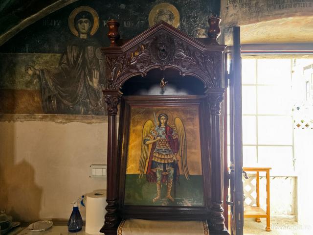 Pași de pelerin la Mănăstirea „Sfântul Arhanghel Mihail” Roukouniotis din Insula Symi