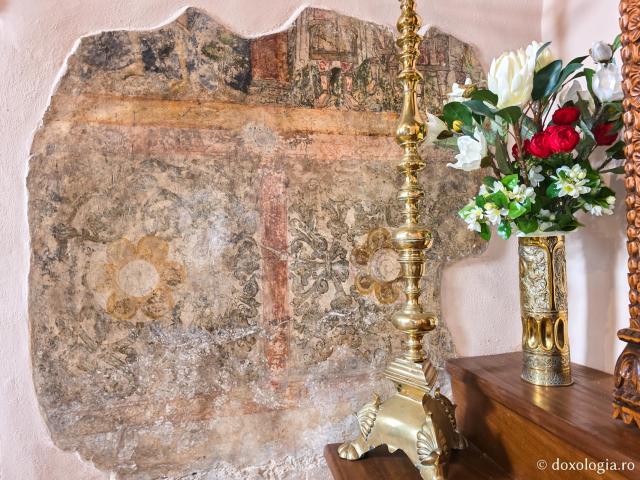 Pași de pelerin la Mănăstirea „Sfântul Arhanghel Mihail” Roukouniotis din Insula Symi / Foto: Magda Buftea Pași de pelerin la Mănăstirea „Sfântul Arhanghel Mihail” Roukouniotis din Insula Symi